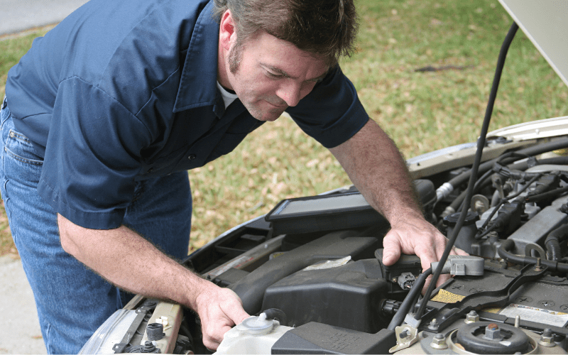 auto mechanics check engine